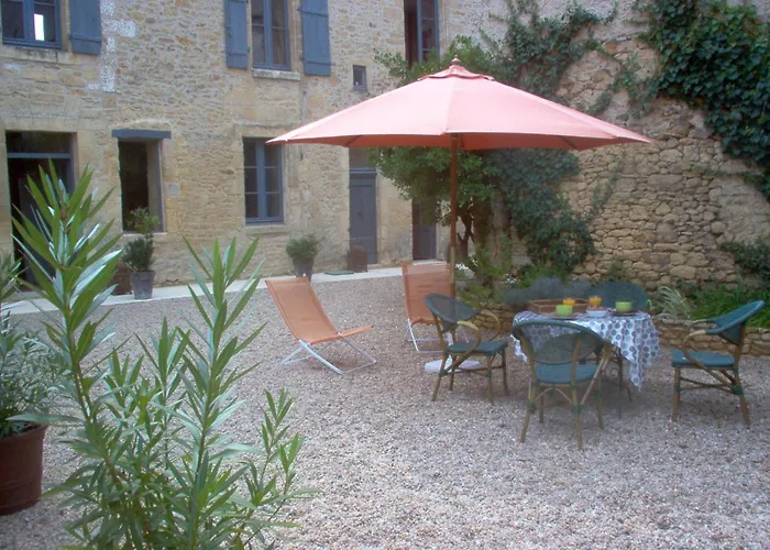Guest house Cote Jardin 3*